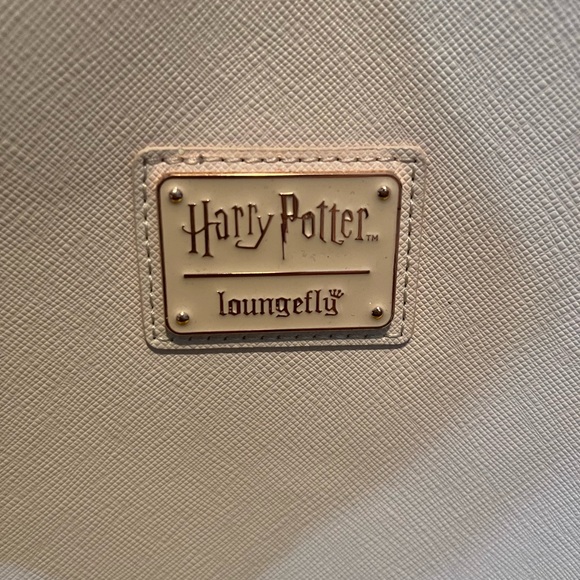 Loungefly Harry Potter Elder Wand Handbag - Pink - Picture 4 of 6